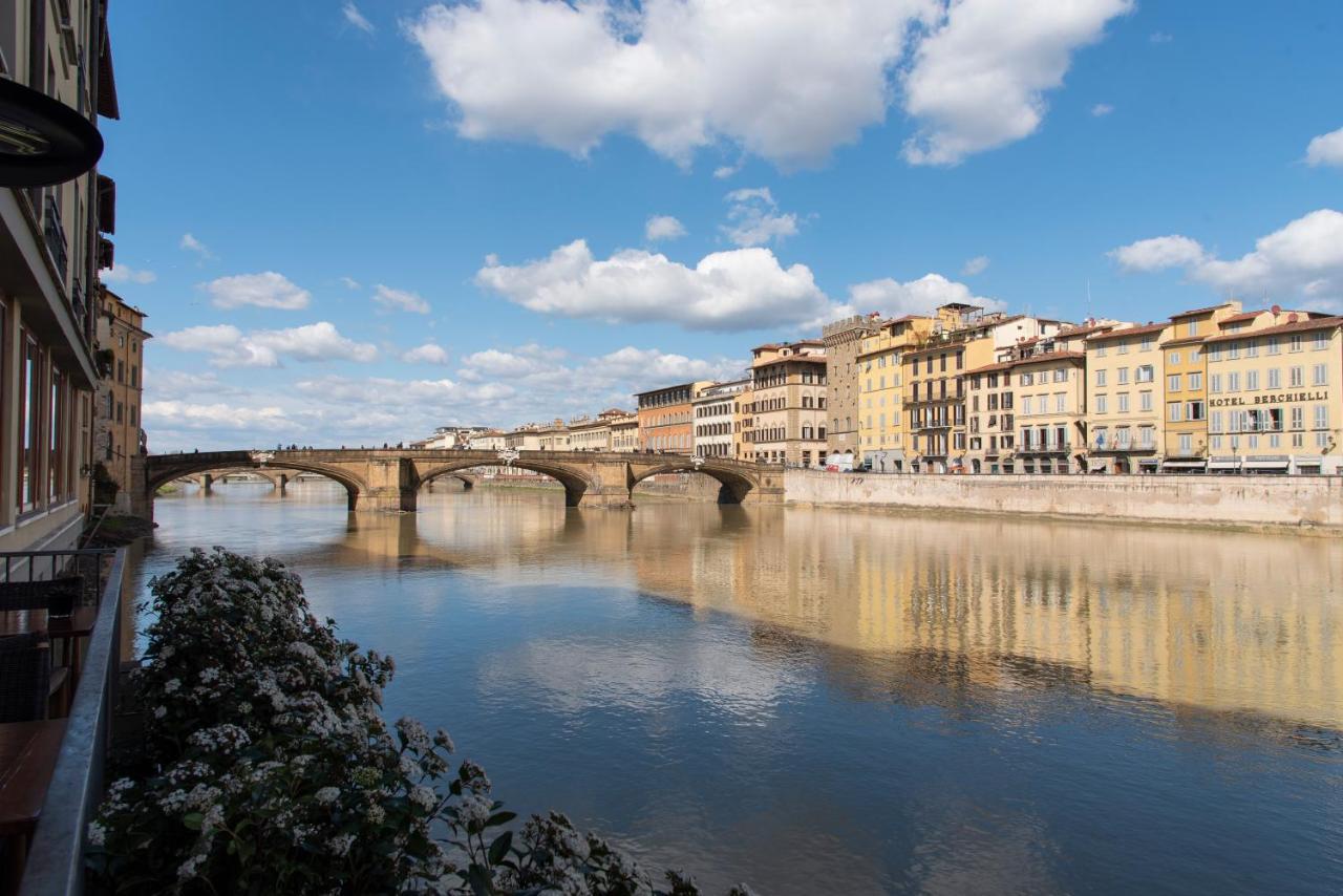 Ponte Vecchio Luxury And Stylish Apartment Firenze Bagian luar foto